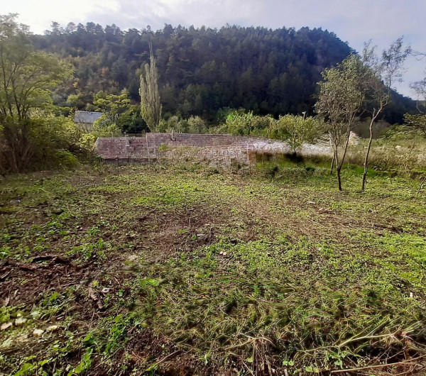 MAĎARSKO - BOLDOGKOVARALJA PEKNÝ STAVEBNÝ POZEMOK 953 M2.